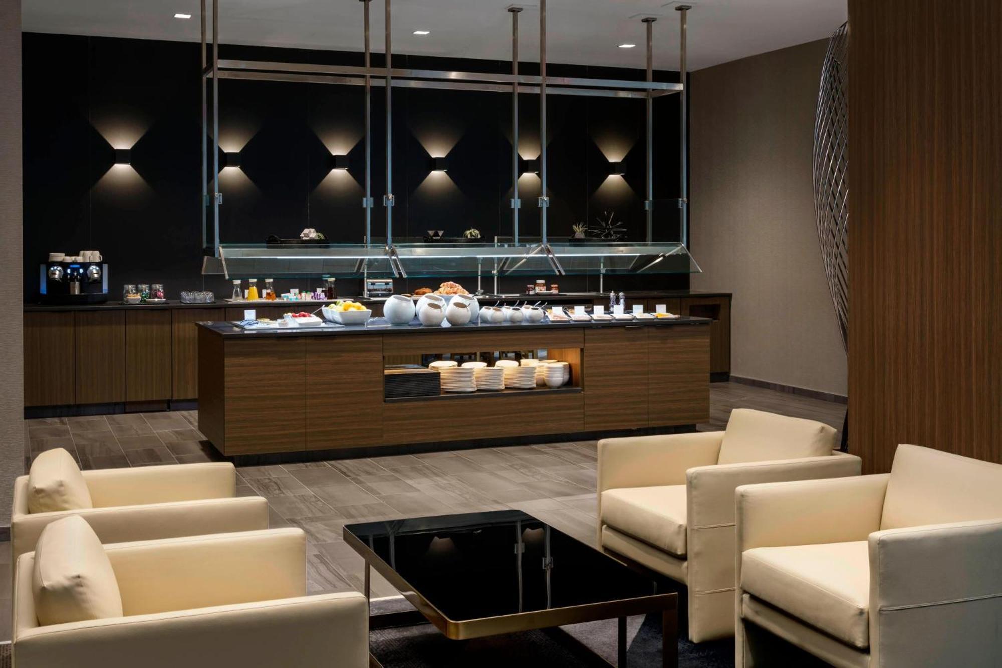 Ac Hotel By Marriott Chapel Hill Downtown Esterno foto