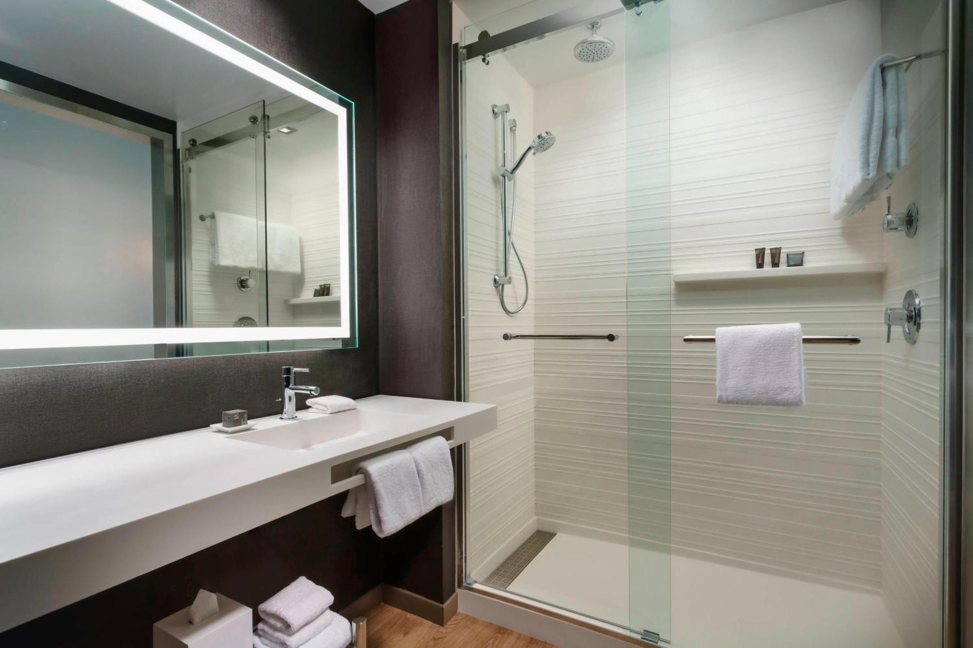 Ac Hotel By Marriott Chapel Hill Downtown Esterno foto