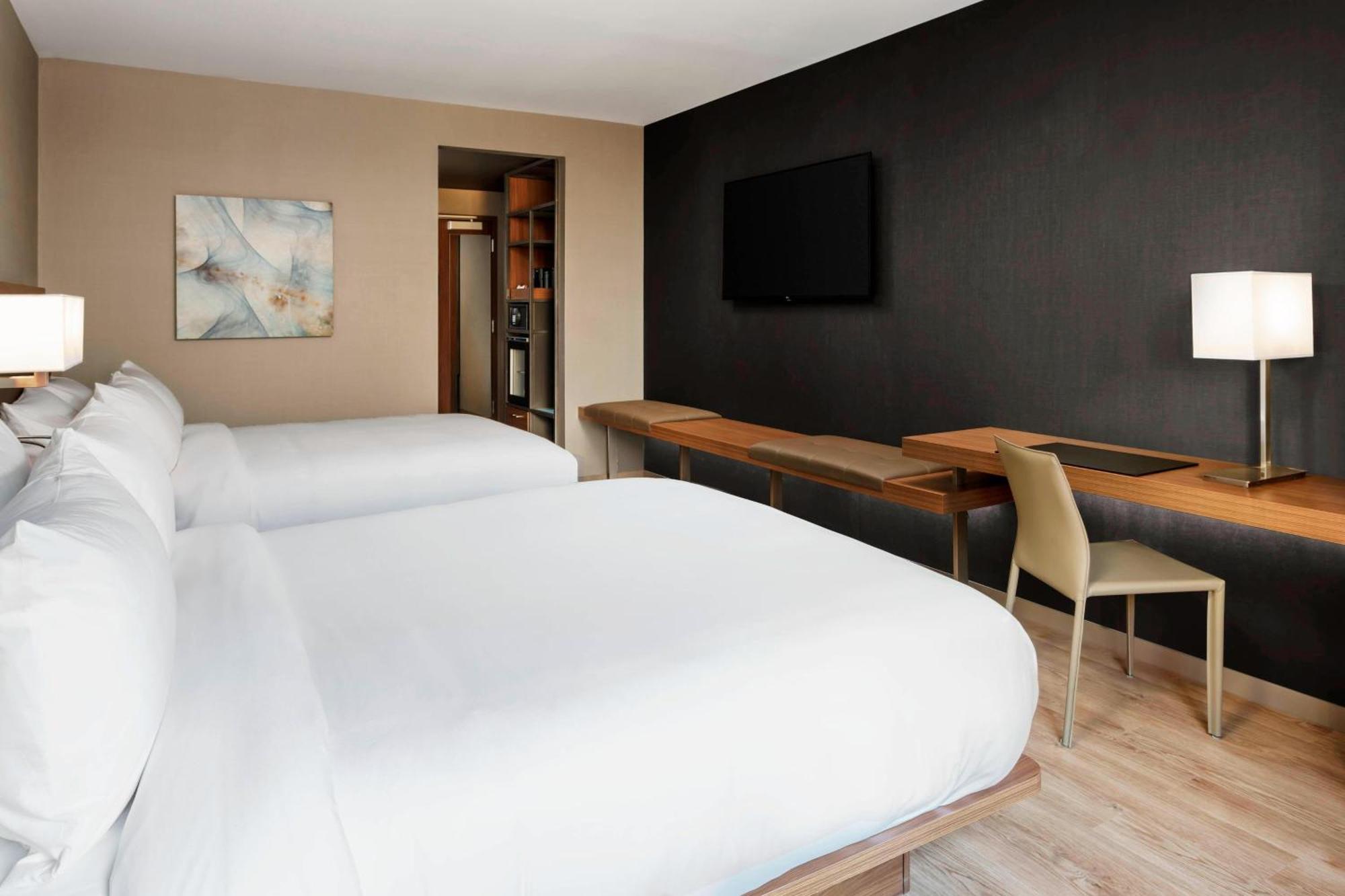 Ac Hotel By Marriott Chapel Hill Downtown Esterno foto