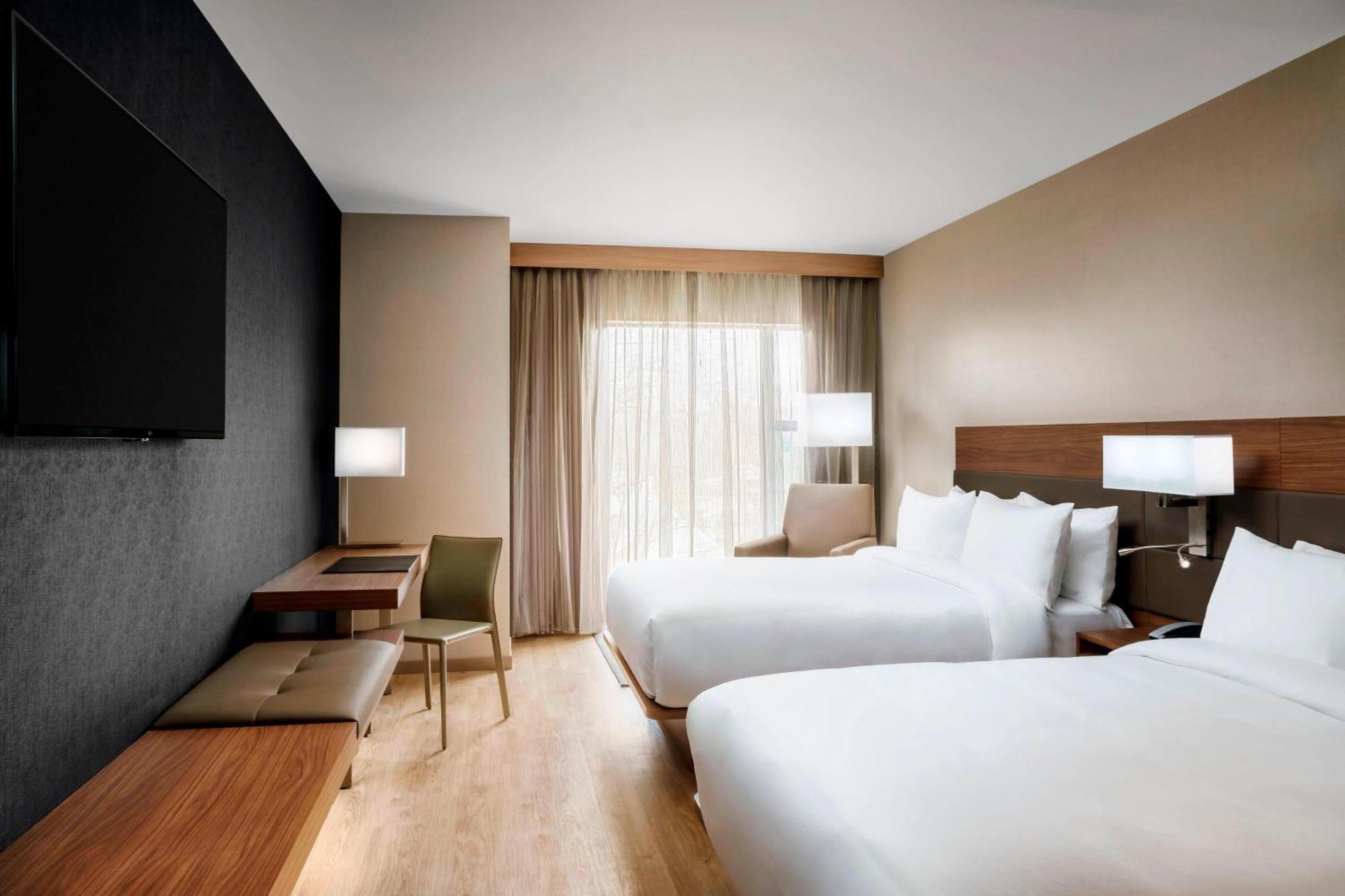 Ac Hotel By Marriott Chapel Hill Downtown Esterno foto
